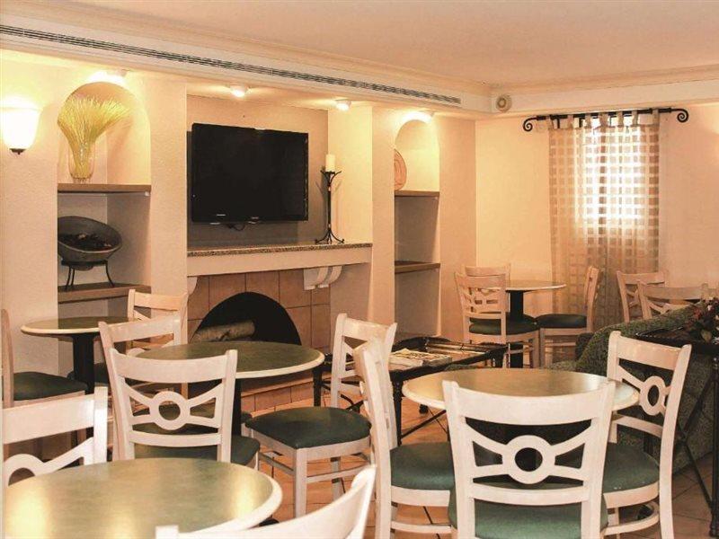 La Quinta Inn By Wyndham Tyler Extérieur photo
