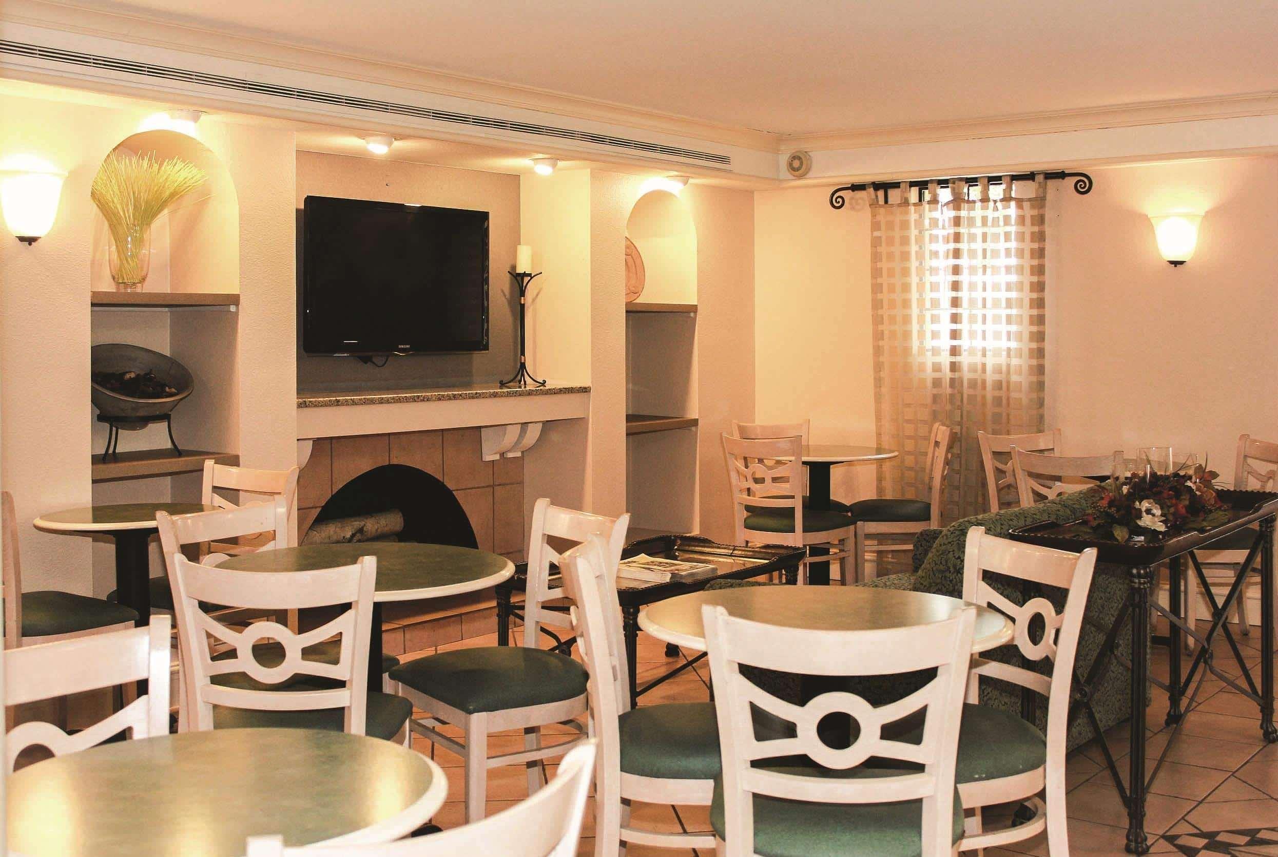 La Quinta Inn By Wyndham Tyler Extérieur photo