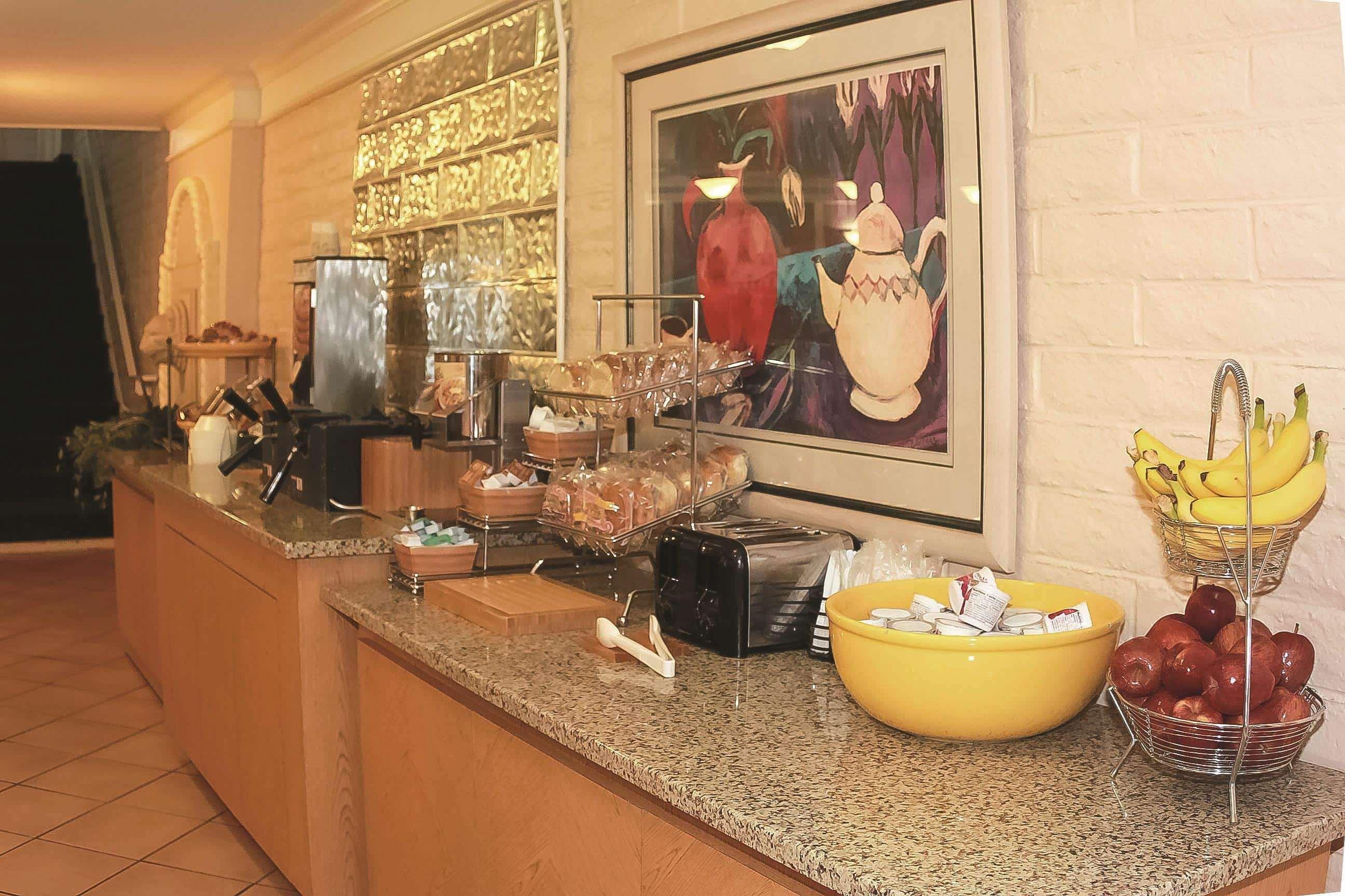 La Quinta Inn By Wyndham Tyler Extérieur photo