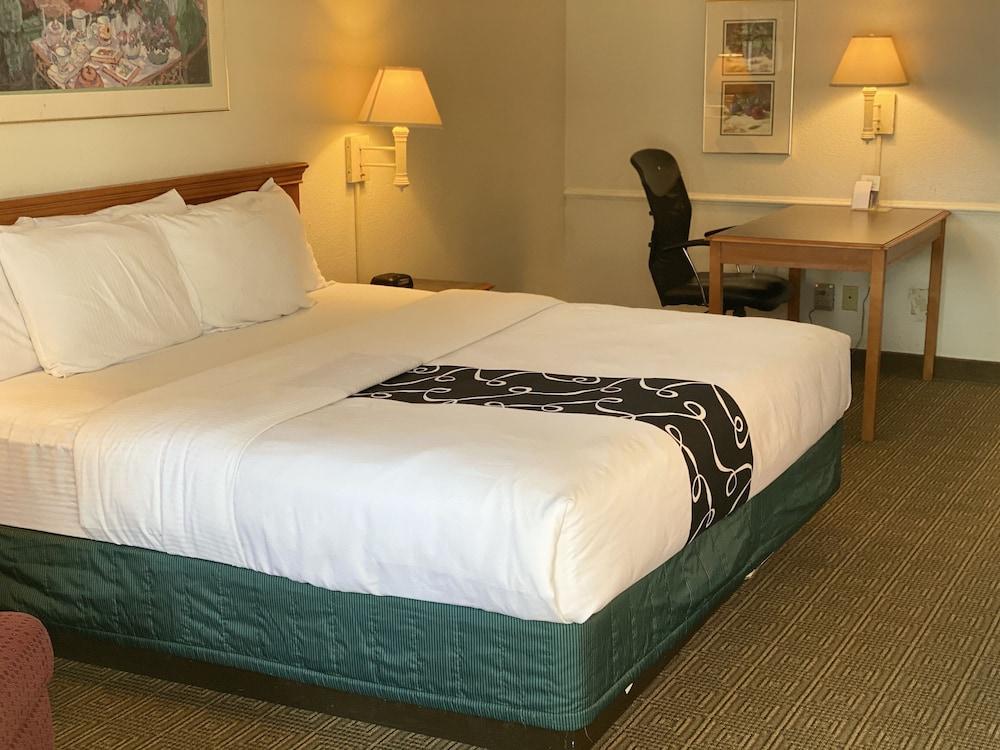 La Quinta Inn By Wyndham Tyler Extérieur photo